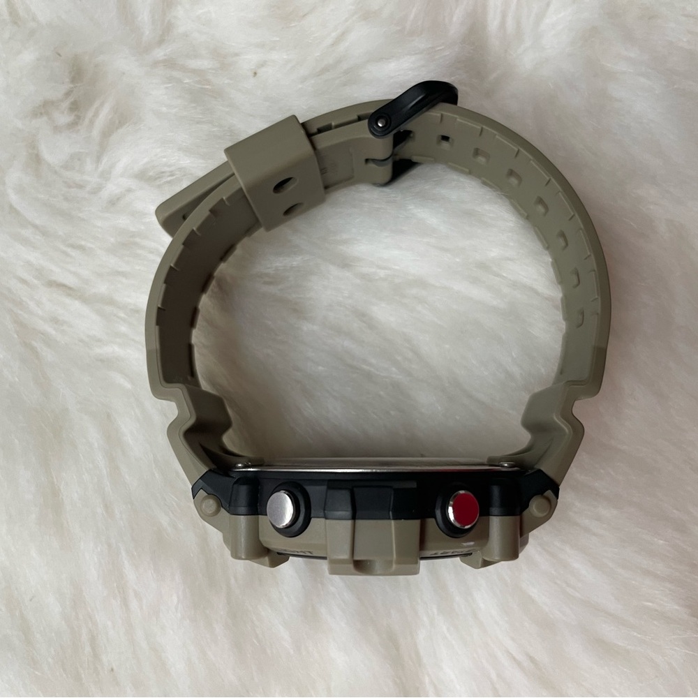 New! Casio Watch Illuminator - Picture 4 of 5